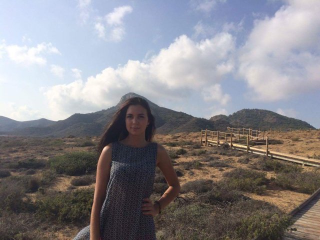 Yevheniia Nazarik studentka studiów magisterskich z zarządzania PWSTE w Jarosławiu na Politecnica de Cartagena – spędza zimowy semestr studiów w ramach programu Erasmus+
