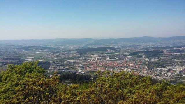 Vlada Kuznietsova i Vitalii Kondrenko, studenci studiów magisterskich z zarządzania PWSTE w Jarosławiu podczas studiów w ramach programu Erasmus+ w Escola Superior de Tecnologias de Fafe - Portugalia