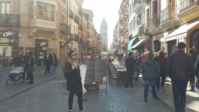 Vlada Kuznietsova i Vitalii Kondrenko, studenci studiów magisterskich z zarządzania PWSTE w Jarosławiu podczas studiów w ramach programu Erasmus+ w Escola Superior de Tecnologias de Fafe - Portugalia