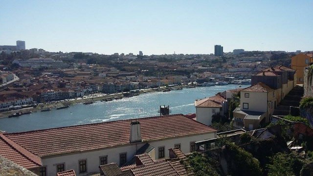 Vlada Kuznietsova i Vitalii Kondrenko, studenci studiów magisterskich z zarządzania PWSTE w Jarosławiu podczas studiów w ramach programu Erasmus+ w Escola Superior de Tecnologias de Fafe - Portugalia