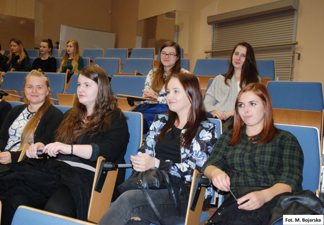 Spotkania organizacyjne Dyrekcji Instytutów PWSTE ze studentami I roku