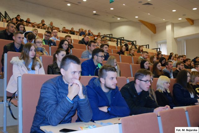 Spotkania organizacyjne Dyrekcji Instytutów PWSTE ze studentami I roku