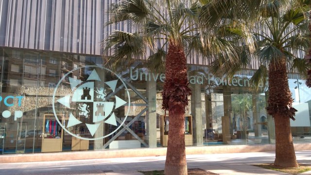 Jola Krasula podczas studiów na Universidad Politécnica de Cartagena z Erasmusem+ w semestrze letnim 2017/2018