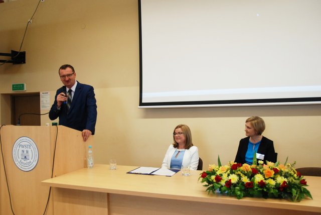 II Ogólnopolska Konferencja Naukowa „Starzenie się i starość wyzwaniem i zadaniem XXI wieku”