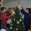 Ubieranie choinki przez ERASMUSÓW - Święta Bożego Narodzenia 2019 - Decorating the Christmas Tree by Erasmus+ students - Christmas 2019:)