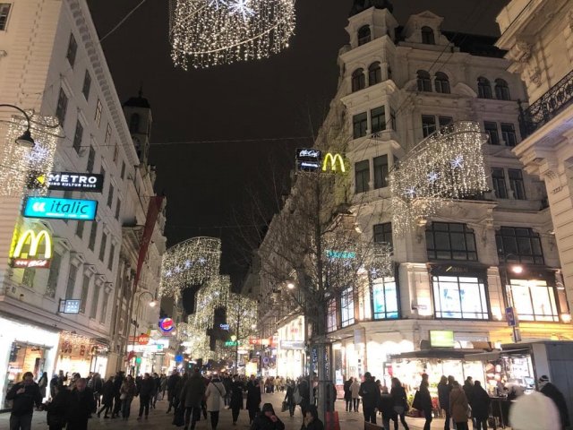 Absolwent PWSTE - Maksymilian Głód na praktykach Erasmus+ w Austrii w Wiedniu