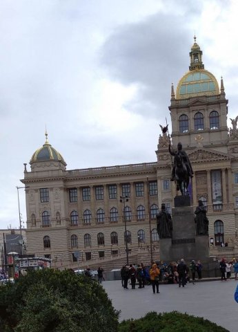 Roman Krasovskyi - student zarządzania PWSTE w Jarosławiu na poziomie magisterskim spędził semestr letni 2019/2020 na czeskim Metropolitan University Prague ! ! !