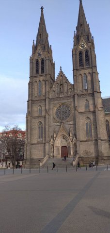 Roman Krasovskyi - student zarządzania PWSTE w Jarosławiu na poziomie magisterskim spędził semestr letni 2019/2020 na czeskim Metropolitan University Prague ! ! !