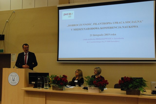 V MIĘDZYNARODOWA KONFERENCJA NAUKOWA „DOBROCZYNNOŚĆ, FILANTROPIA I PRACA SOCJALNA”